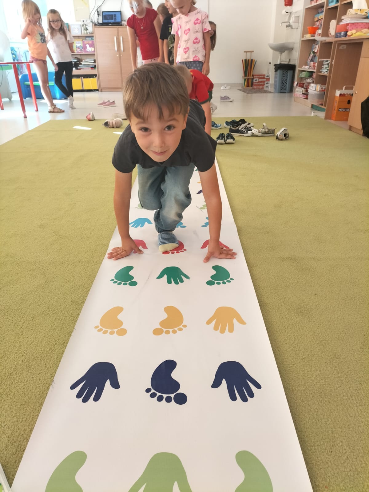 Kropkowe prace dzieci