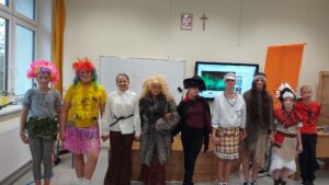 Miniaturka artykułu Klasa szósta przygotowali niesamowity projekt pt. „Krzysztof Kolumb odkrywa Amerykę”.