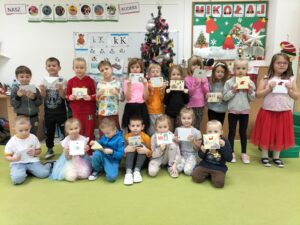 Miniaturka artykułu Po raz drugi dzieci z oddziałów przedszkolnych wzięły udział w akcji organizowanej przez Hospicjum im. Chrystusa Króla w Stróżach