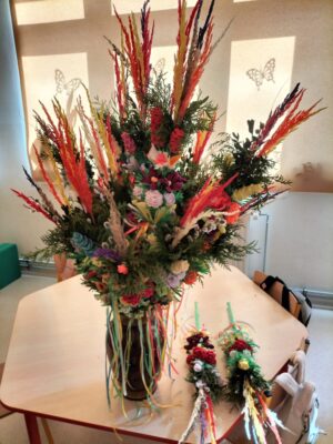 Miniaturka artykułu Przygotowanie palm wielkanocnych