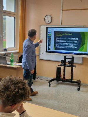 Miniaturka artykułu Warsztaty profilaktyczno-edukacyjne dotyczące spożywania napojów energetyzujących i e-papierosów.
